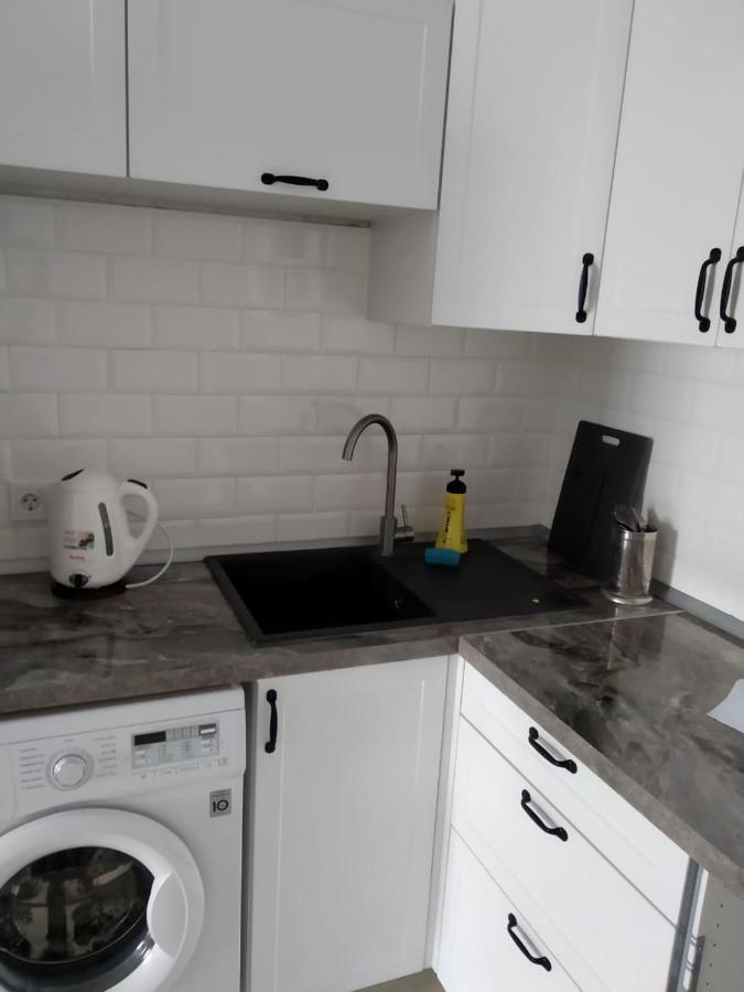 Молодежный Apartment Алма Ата Екстериор снимка