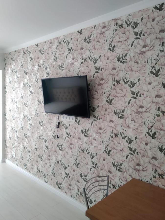 Молодежный Apartment Алма Ата Екстериор снимка